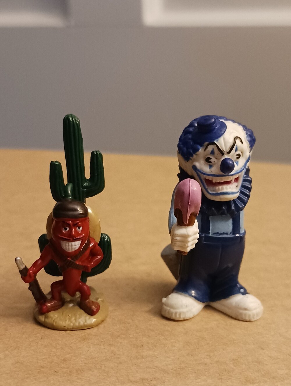 Homies Psycho Clown *FANG* Series 2 & Red Chili Pepper Series 6 Lil Homies 1.75"